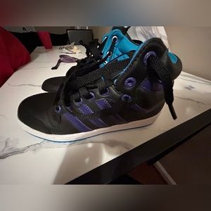 Adidas top ten size 6